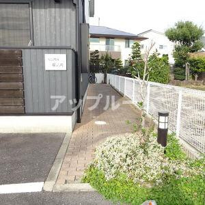 KURA堀ノ内のエントランス