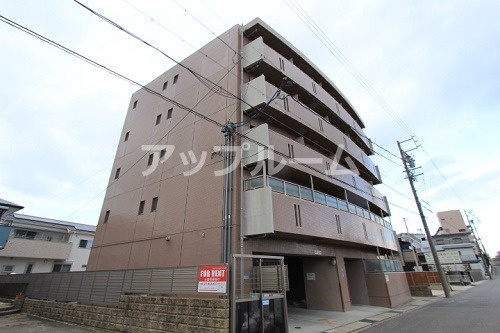 名古屋市北区楠１丁目の賃貸マンションの外観