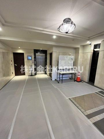 プレサンス大阪城公園ファーストシートのロビー