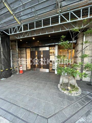 プレサンス大阪城公園ファーストシートのエントランス