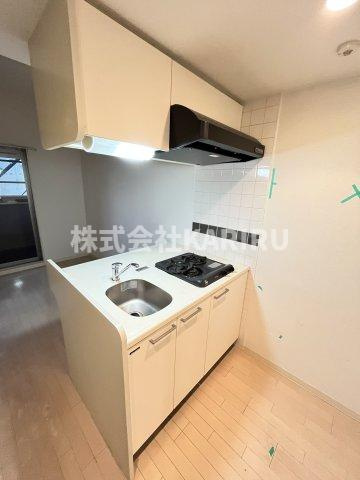 プレサンス大阪城公園ファーストシートのキッチン