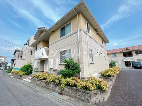 春日井市上条町３丁目のハイツの外観