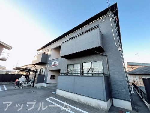 春日井市神明町のアパートの外観