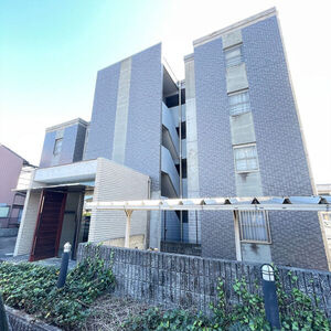 名古屋市北区三軒町の賃貸マンションの外観