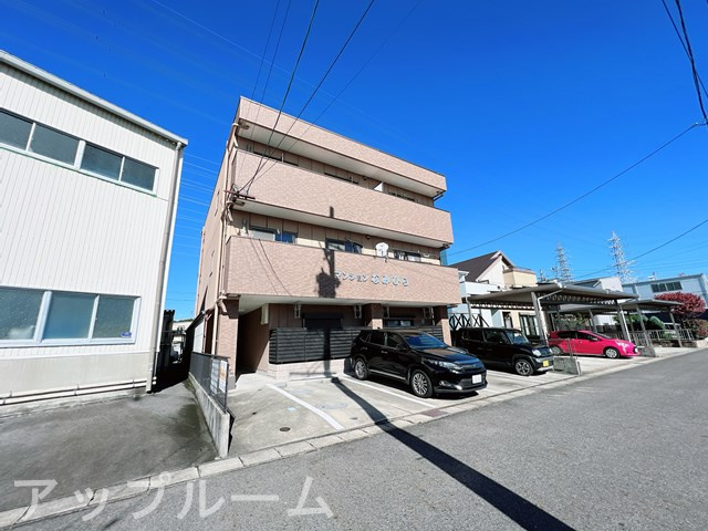 マンションなみひらの駐車場