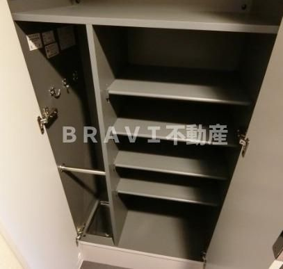 プレサンス大阪天満リバーシア BRAVI不動産の内装|【プレサンス大阪天満リバーシア】シューズボックス