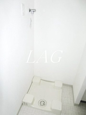 【設備】 | ジュイールパルフェ西新井 | 室内洗濯機置場です。