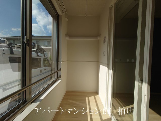 サニーホームⅢのバルコニー|同施工会社、同型タイプです