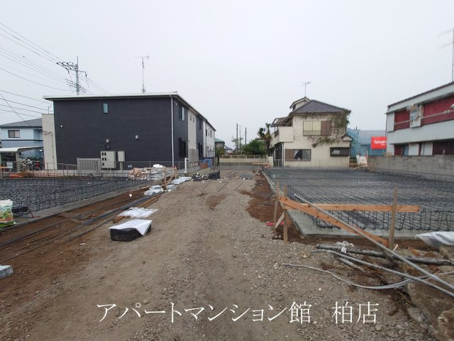 サニーホームⅢの駐車場