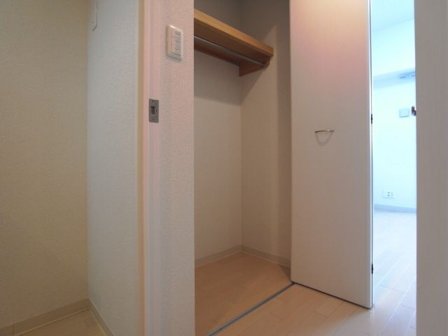 CITYSPIRE神戸元町（旧コスモコート元町）の収納