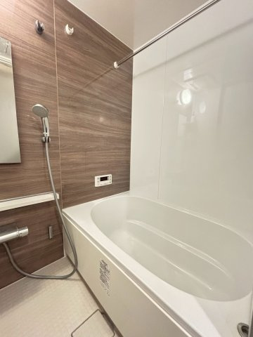 ルジェンテ・リベル上野稲荷町の浴室|CGによる家具消し加工がしてございます