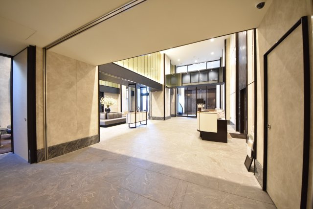 ワコーレザ・神戸旧居留地レジデンスタワーのロビー
