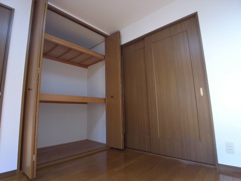 下山手ハイツの収納