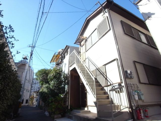 下山手ハイツの外観