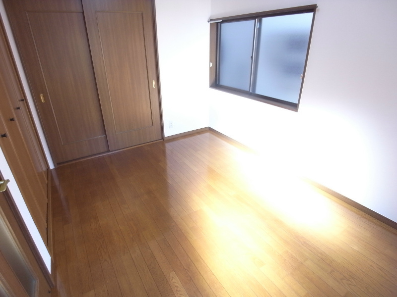 下山手ハイツの居間・リビング