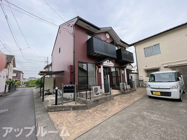グリーンヒル楠の駐車場