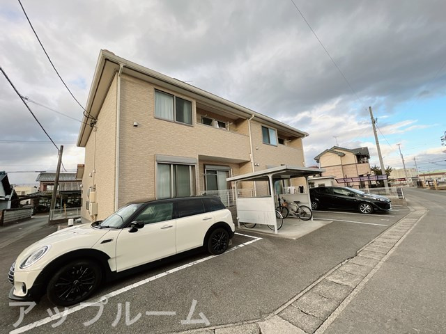 アスピリア　Bellの駐車場