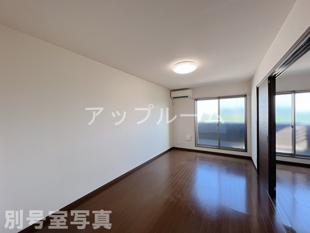 コンフォール片坪の居間・リビング