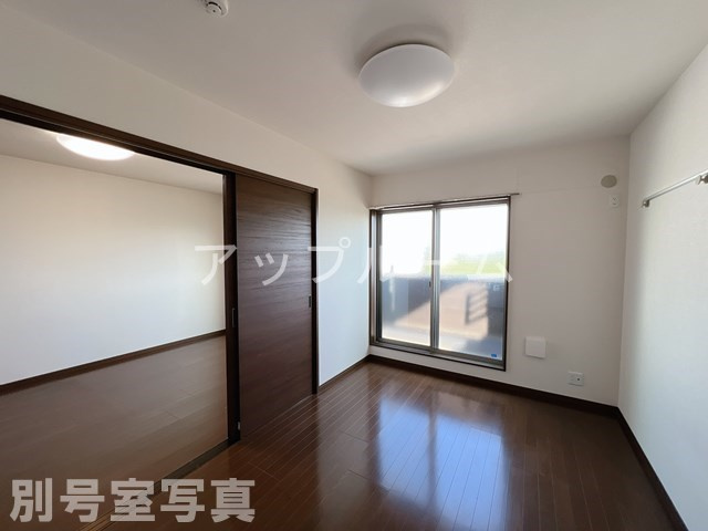 コンフォール片坪の居間・リビング