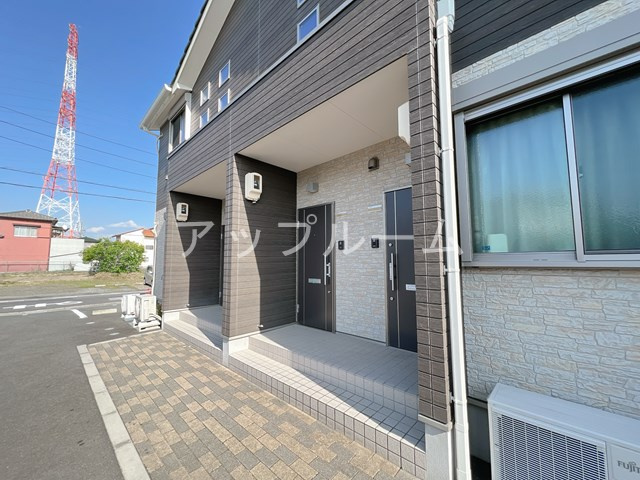 コンフォール片坪のエントランス