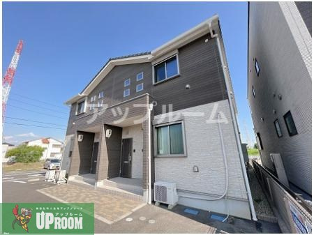 コンフォール片坪の外観