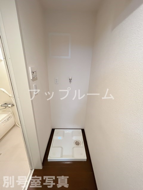 コンフォール片坪の玄関