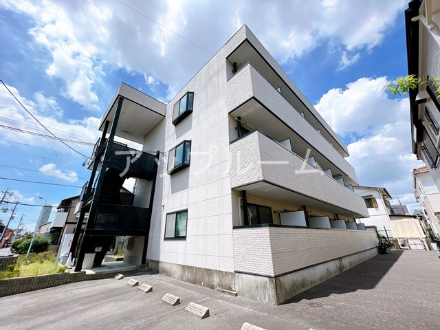名古屋市北区楠味鋺１丁目のアパートの外観