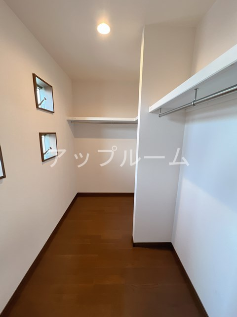 コンフォール片坪の収納