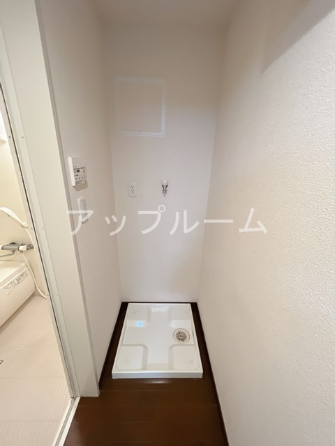 コンフォール片坪の玄関