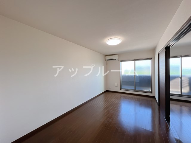 コンフォール片坪の居間・リビング