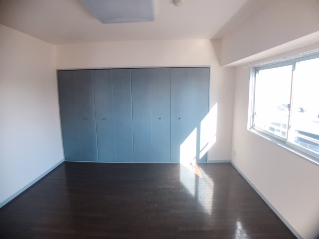 新豊土地ビルの居間・リビング