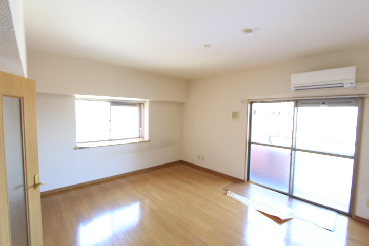 セントラルアベニューの居間・リビング