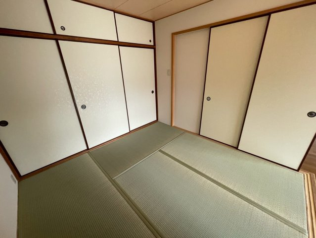 荒神山マンションの和室