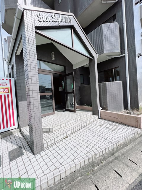 スターライトMのエントランス