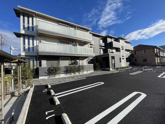 春日井市八田町６丁目のアパート