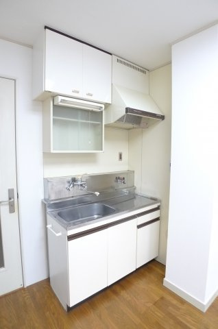 コンパクトなキッチンで掃除もラクラク