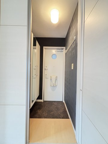 サンエクセルC棟の玄関