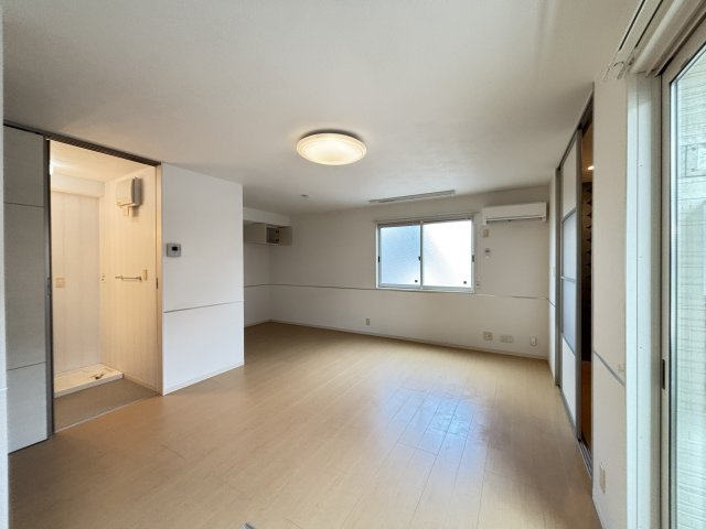 サンエクセルC棟の居間・リビング