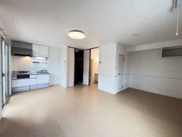 サンエクセルC棟の居間・リビング