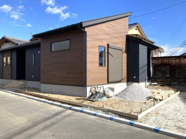 【外観】 | ブルーミングガーデン前橋市下新田町ー① | （建築中現地）