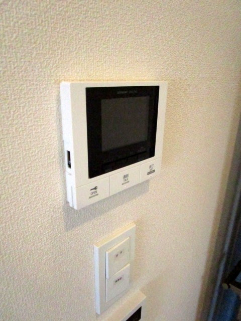 ブリランテ三宿のセキュリティ|オートロック連動のＴＶモニターホン