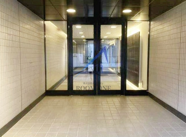 コスモリード三軒茶屋のエントランス|エントランスです。