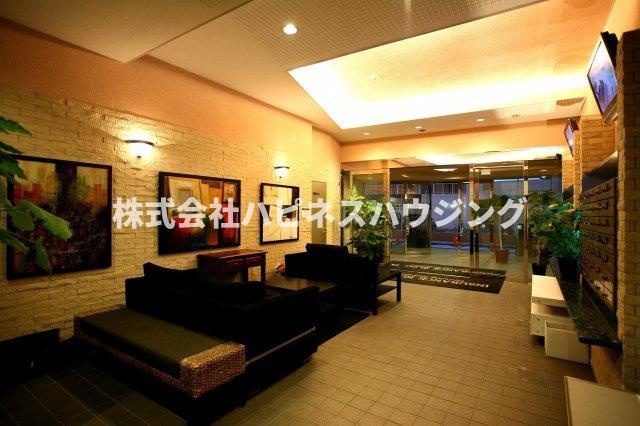 INSURANCE(インシュランス) BLDG.(ビルディング) Ⅸ(ナイン)船橋のロビー|清潔なロビーです