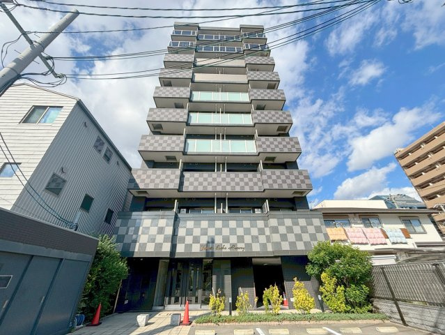 ファステート江坂ランウェイの外観