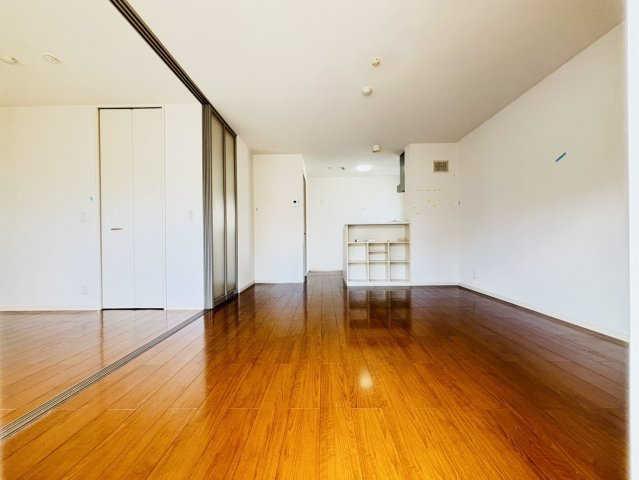 アベニュー筑紫の居間・リビング