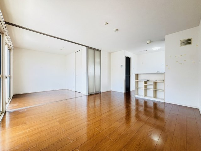 アベニュー筑紫の居間・リビング