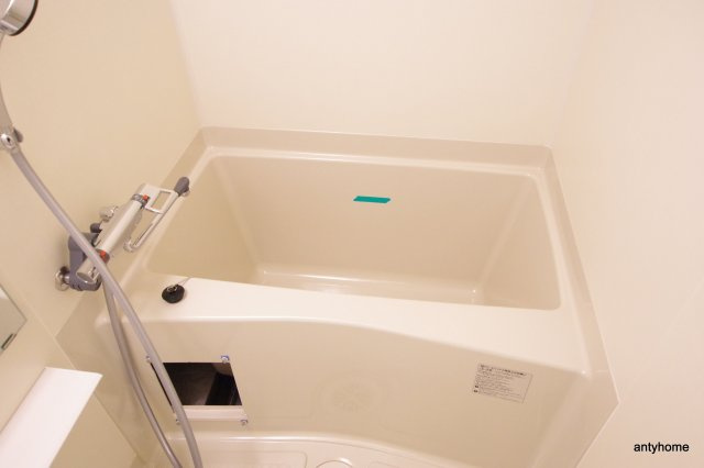 プレサンス立売堀ベルヴィル 仲介手数料無料の浴室