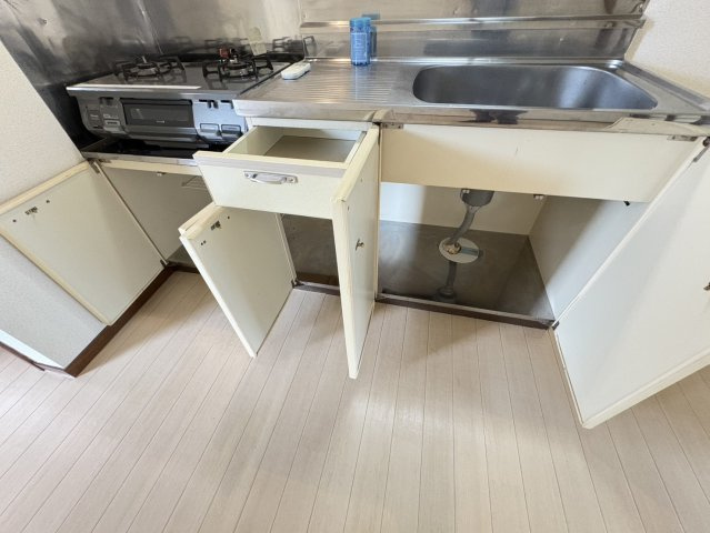 アンピオ市川のキッチン