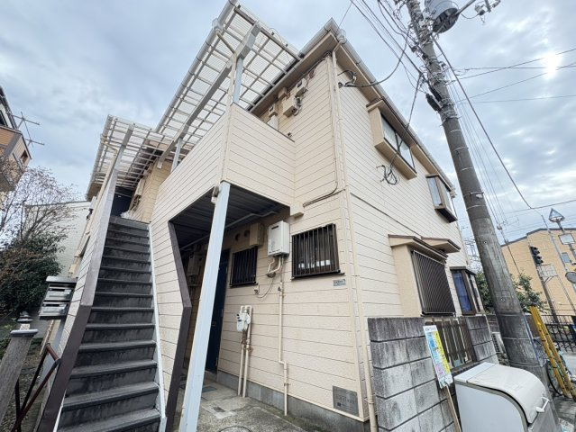 アンピオ市川の外観