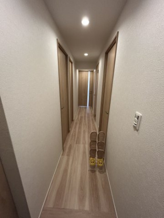 ラミーユ浦和ハイライズファーストキャッスルの内装|廊下です